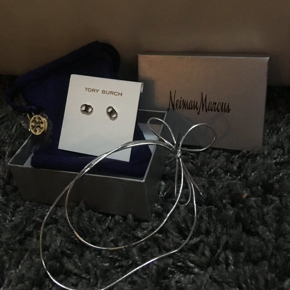 Tory Burch~ TWO PAIRS~ Gemini Link Stud Ear… - Picture 9 of 10